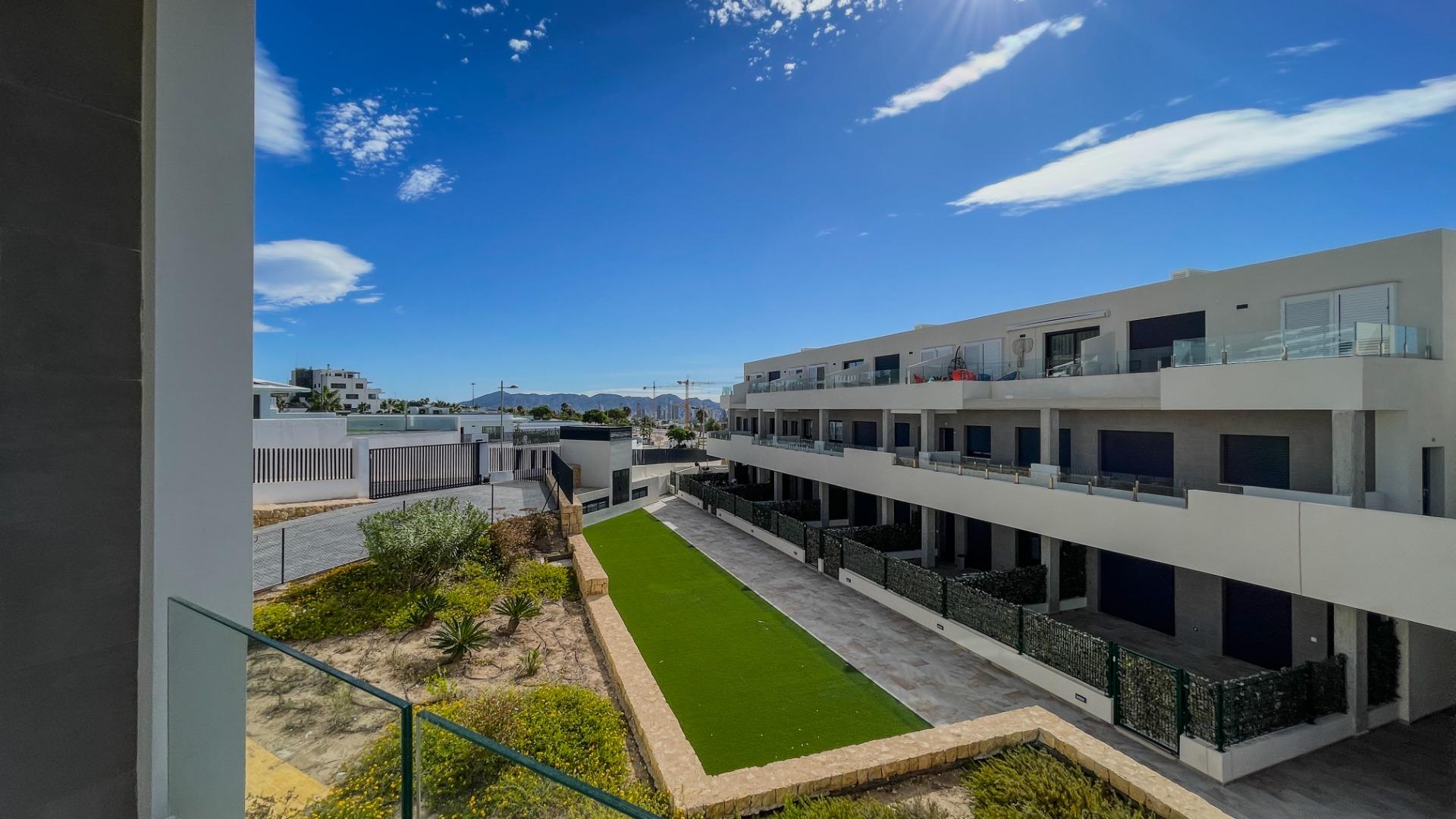 2-62-11 Moderne duplex met 5 slaapkamers in het exclusieve Campirroso complex, Finestrat