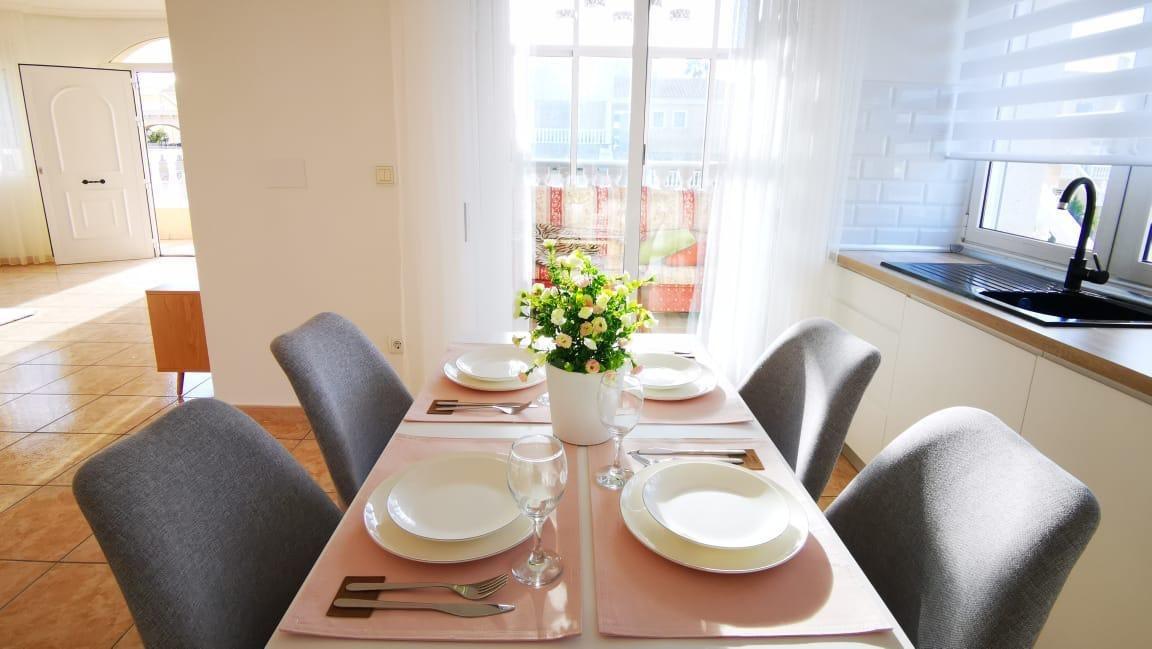 Ruim chalet in La Florida, Orihuela Costa – Ideaal om te genieten van de zon en het strand