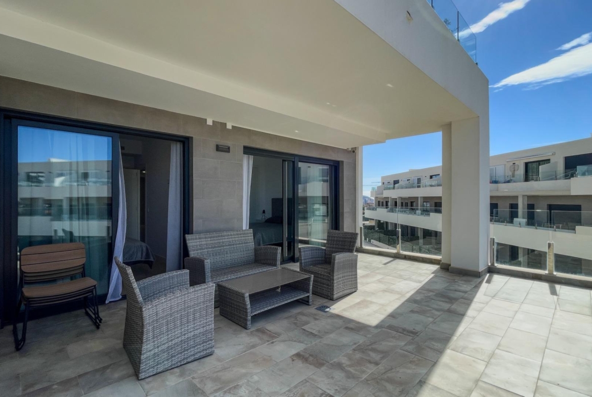 Moderne duplex met 5 slaapkamers in het exclusieve Campirroso complex, Finestrat