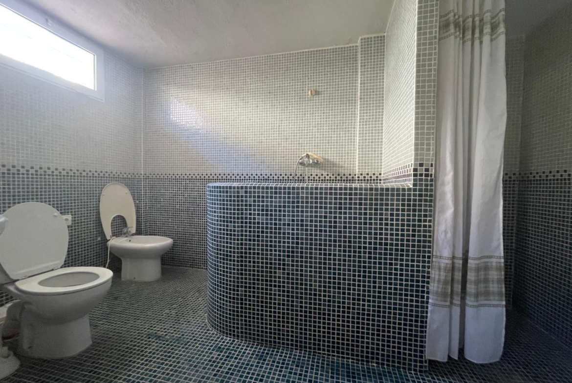 VILLA PARADA CON VISTAS AL MAR Y A 200 METROS DE PLAYA! ZONA TORRE LA MATA. 5 DRM. 3 BAÑOS. PISCINA PRIVADA.
