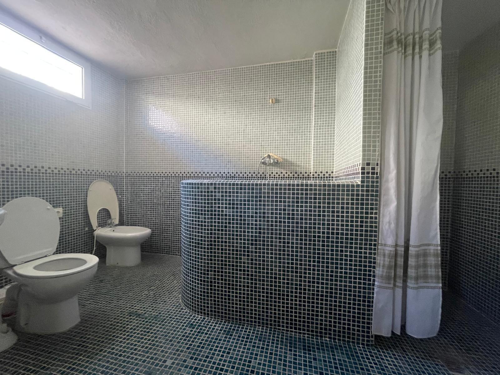 VILLA PARADA CON VISTAS AL MAR Y A 200 METROS DE PLAYA! ZONA TORRE LA MATA. 5 DRM. 3 BAÑOS. PISCINA PRIVADA.