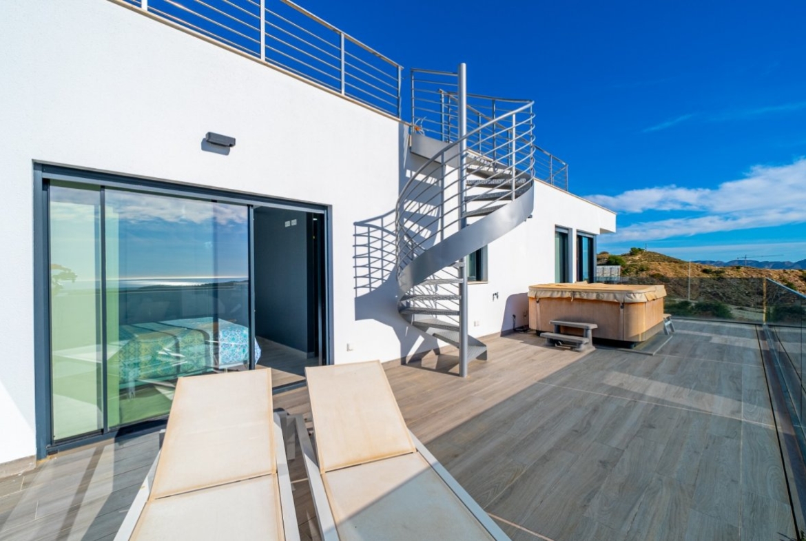 VILLA DE LUJO EN VENTA EN FINESTRAT – BALCON DE FINESTRAT