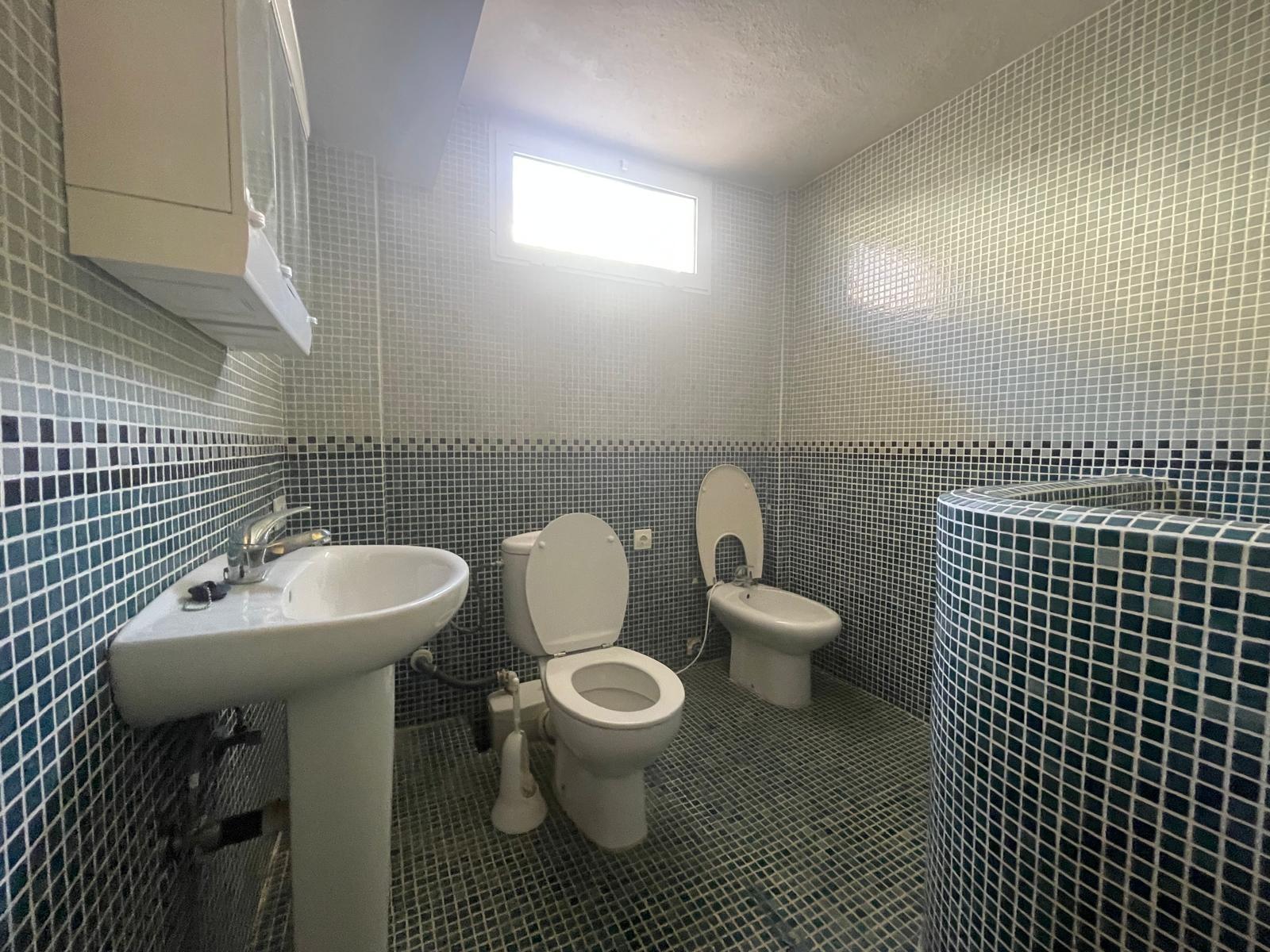 VILLA PARADA CON VISTAS AL MAR Y A 200 METROS DE PLAYA! ZONA TORRE LA MATA. 5 DRM. 3 BAÑOS. PISCINA PRIVADA.