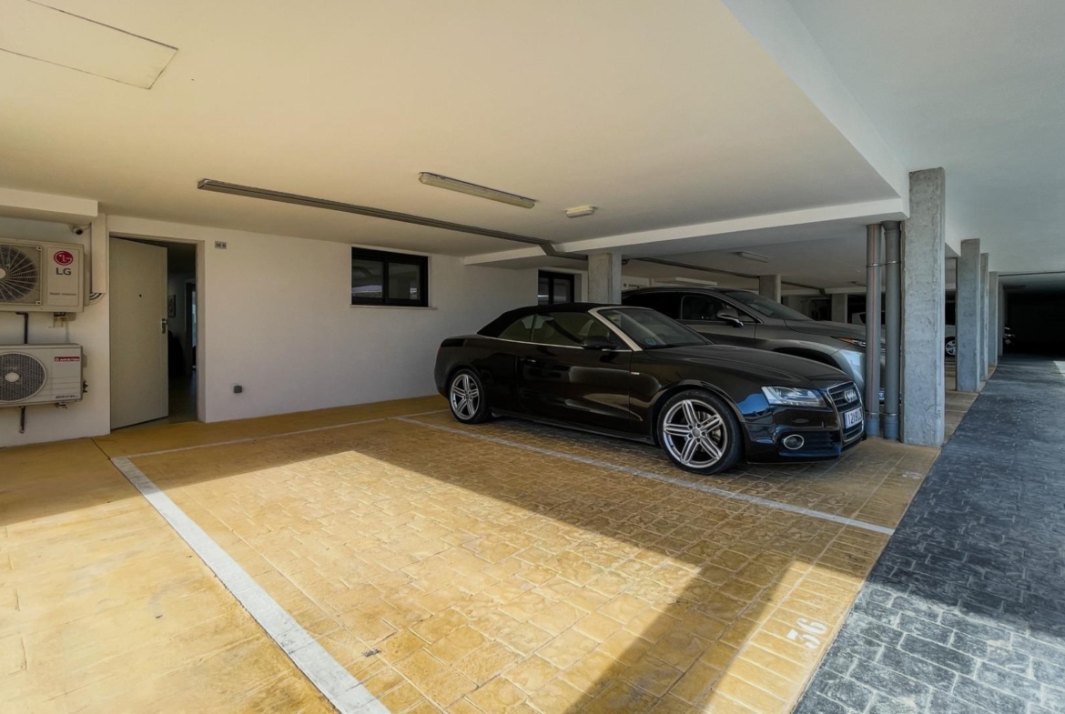 Moderne duplex met 5 slaapkamers in het exclusieve Campirroso complex, Finestrat