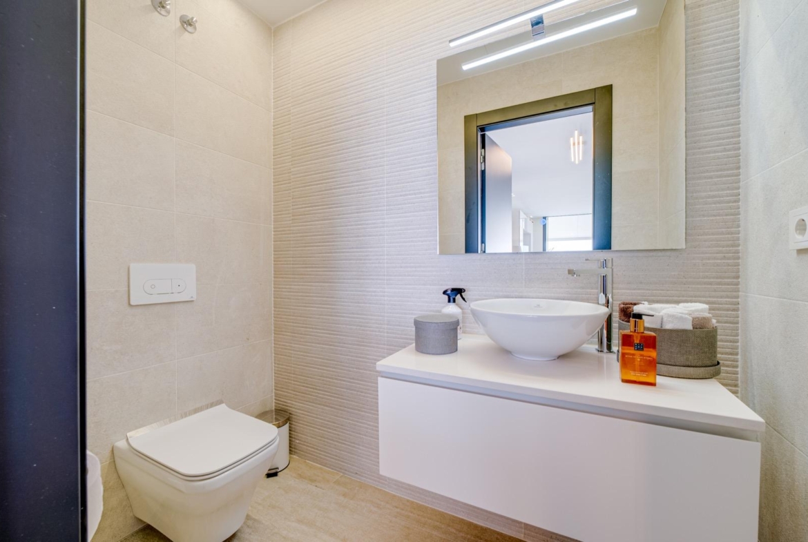 LUXURY VILLA FOR A LARGE FAMILY IN FINESTRAT