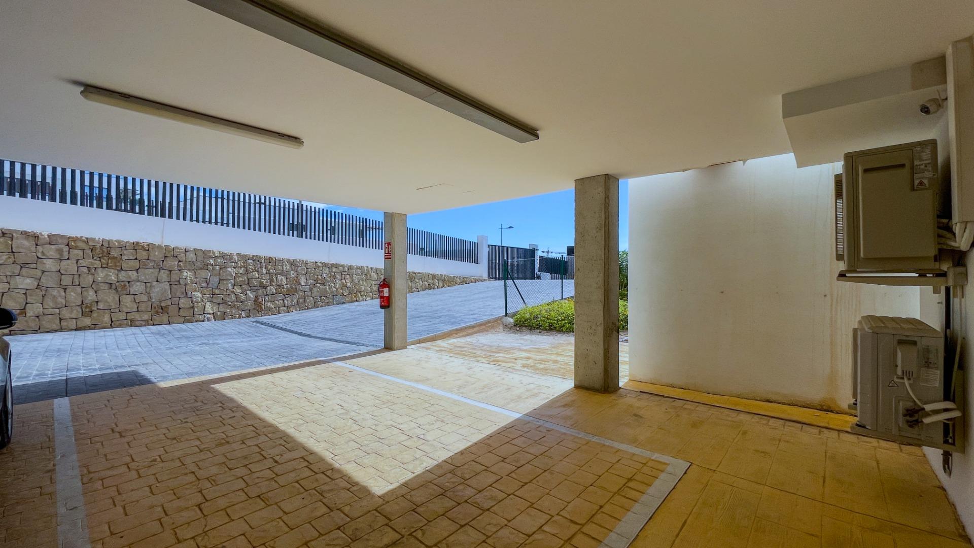2-67-8 Moderne duplex met 5 slaapkamers in het exclusieve Campirroso complex, Finestrat