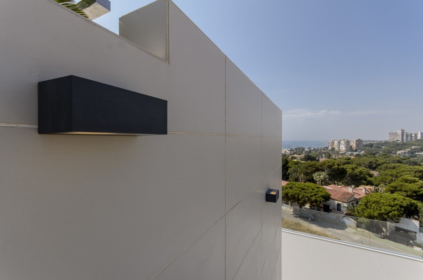 NEW CONSTRUCTION VILLAS 250 m FROM THE BEACH IN CAMPOAMOR