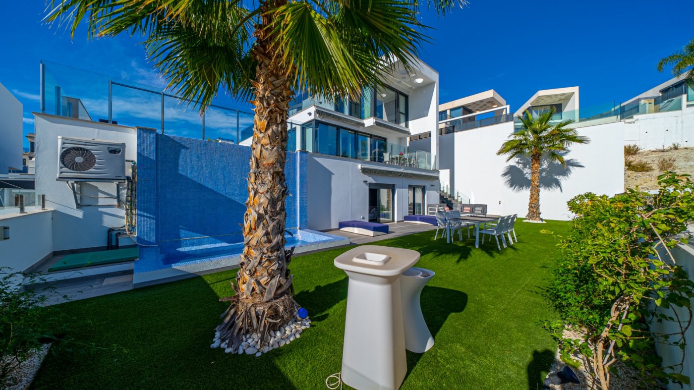 VILLA DE LUJO EN VENTA EN FINESTRAT – BALCON DE FINESTRAT