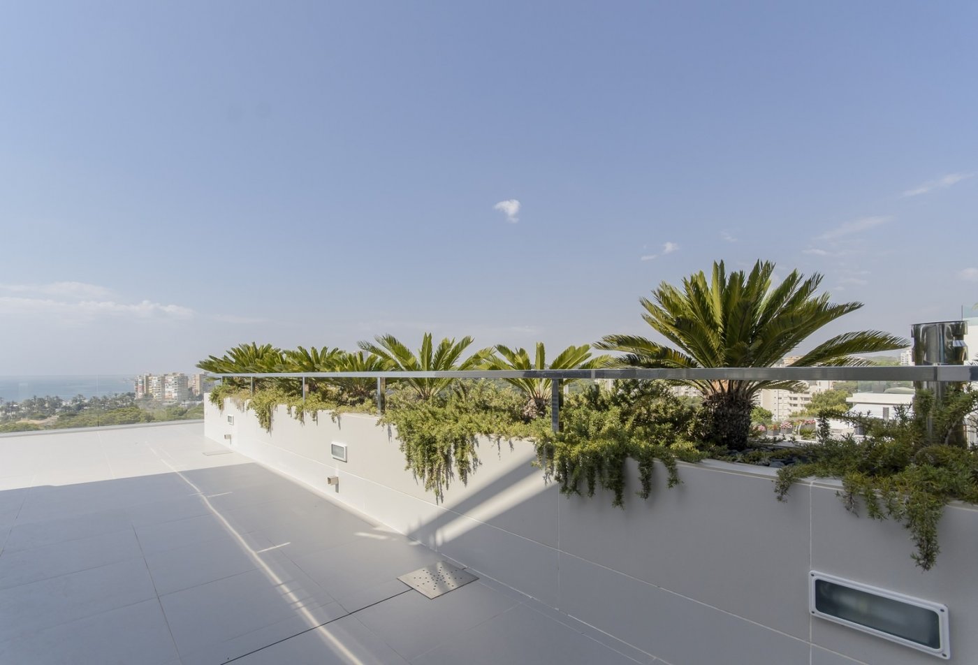 NEW CONSTRUCTION VILLAS 250 m FROM THE BEACH IN CAMPOAMOR