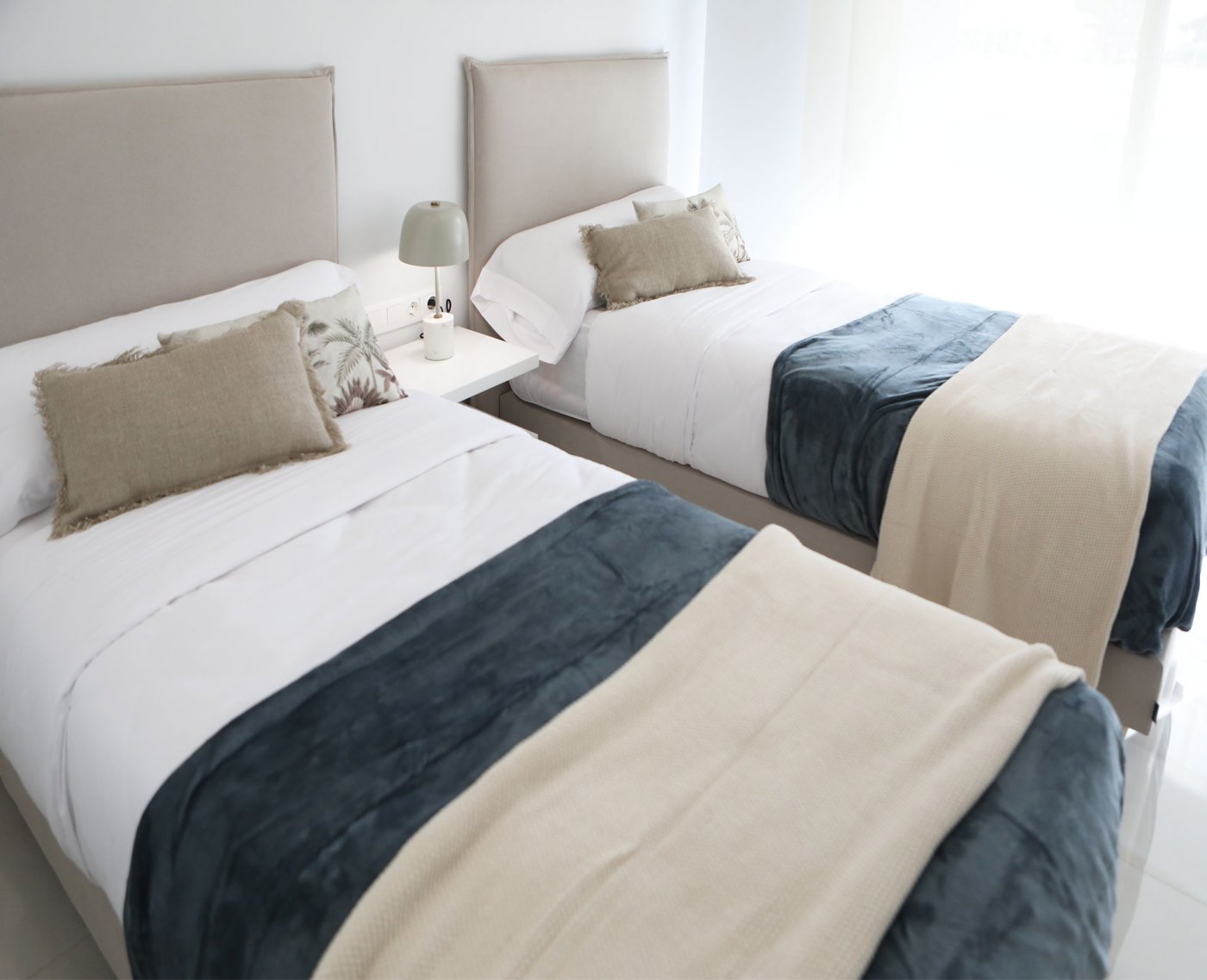 2-7-1 Apartments with spectacular views and great location in Benidorm