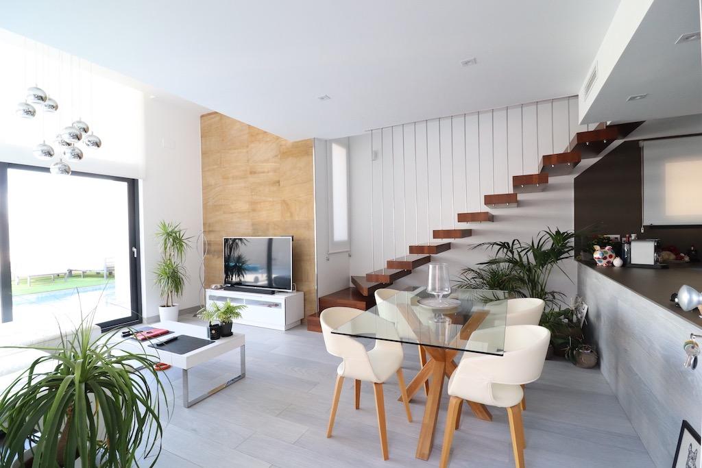 Spectaculaire onafhankelijke villa in Lomas de Cabo Roig