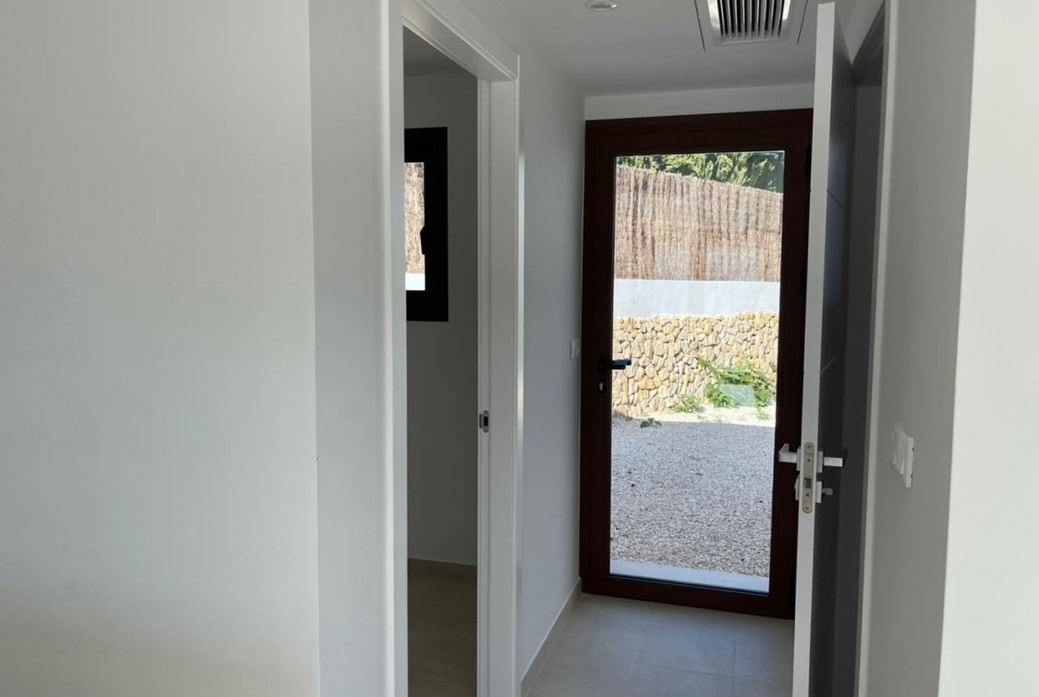 LUXURY VILLA IN ALTEA