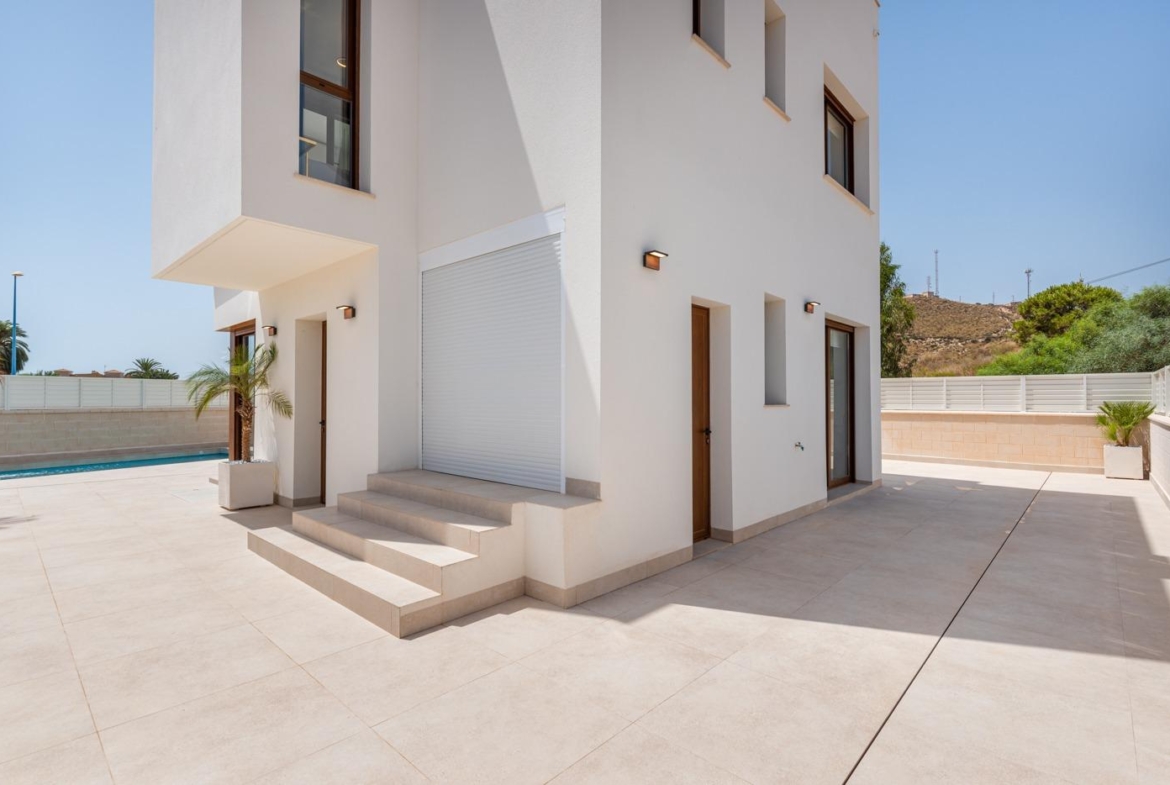 OBRA NUEVA EN VERA PLAYA. VILLA LAGUNA AZUL. 230M2 PARCELA. 3 DORM. 3 BAÑOS.