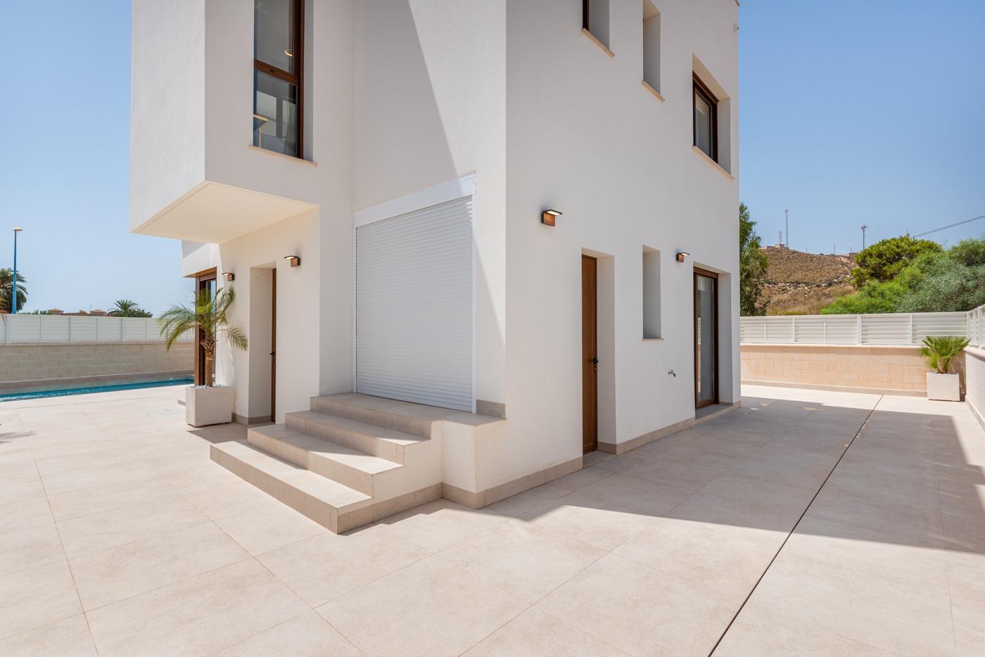 OBRA NUEVA EN VERA PLAYA. VILLA LAGUNA AZUL. 230M2 PARCELA. 3 DORM. 3 BAÑOS.