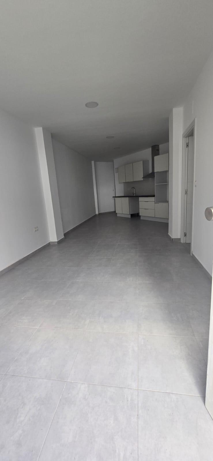 PLANTA BAJA 1 HABITACION Y 1 BAÑO