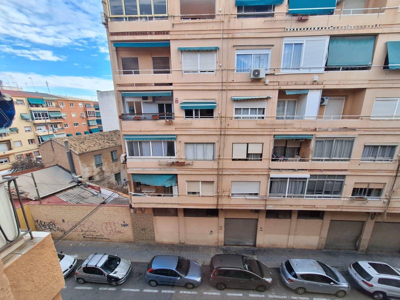 APPARTEMENT IN CAROLINAS ALTAS – BOULEVARD DEL PLA