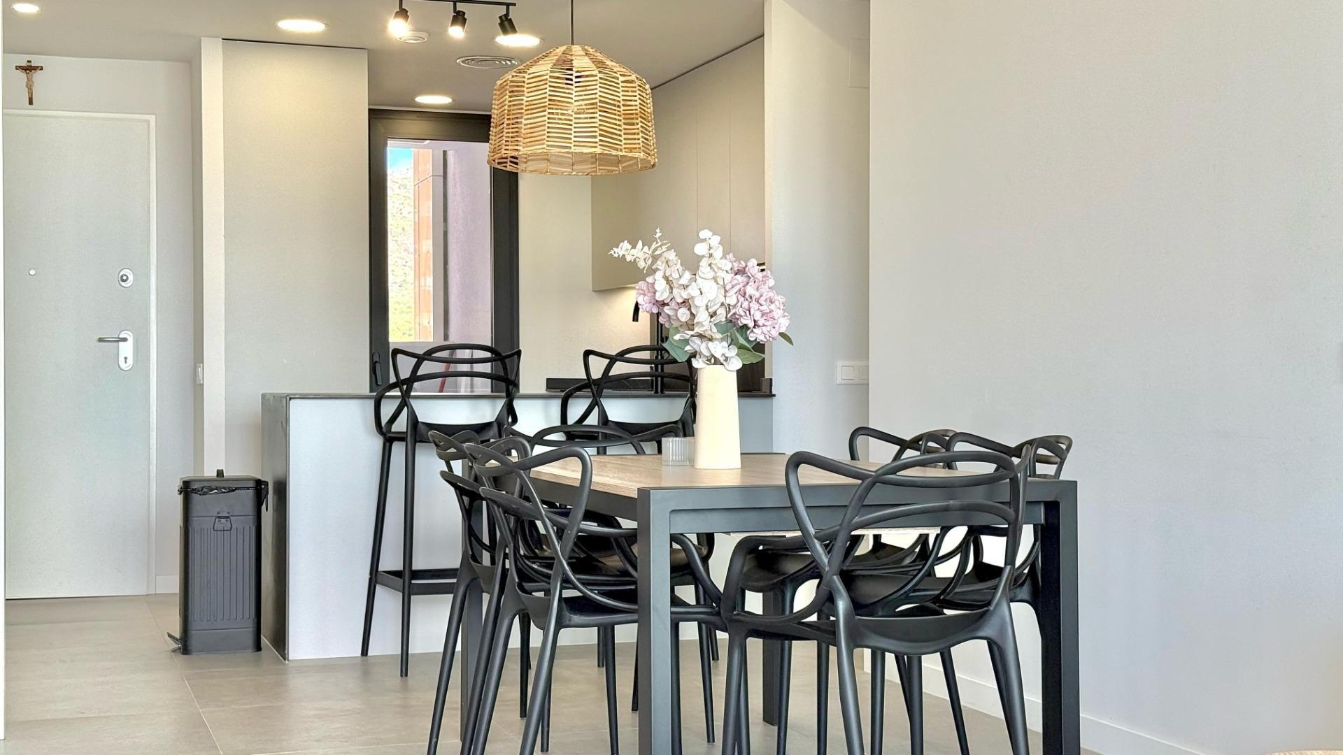 Luxe appartement te koop met prachtig uitzicht op zee
