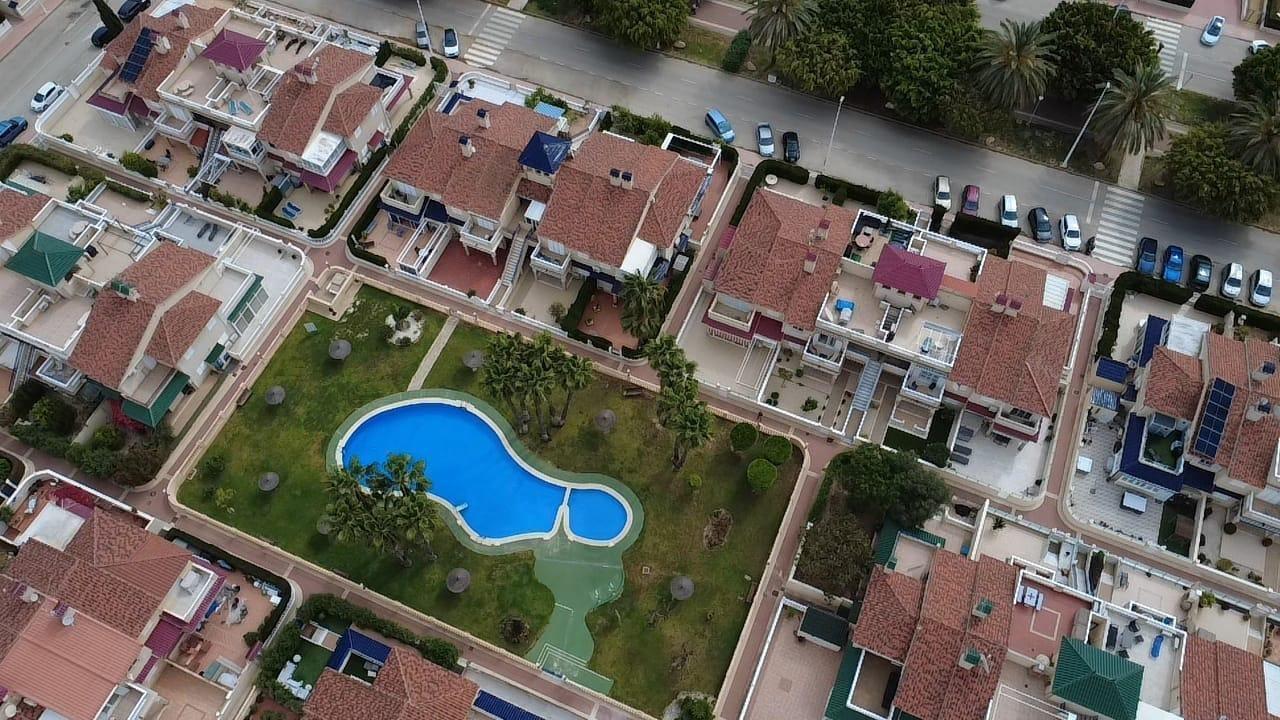BUNGALOW PLANTA ALTA CON SOLÁRIUM EN ORIHUELA COSTA, ZENIAMAR I.