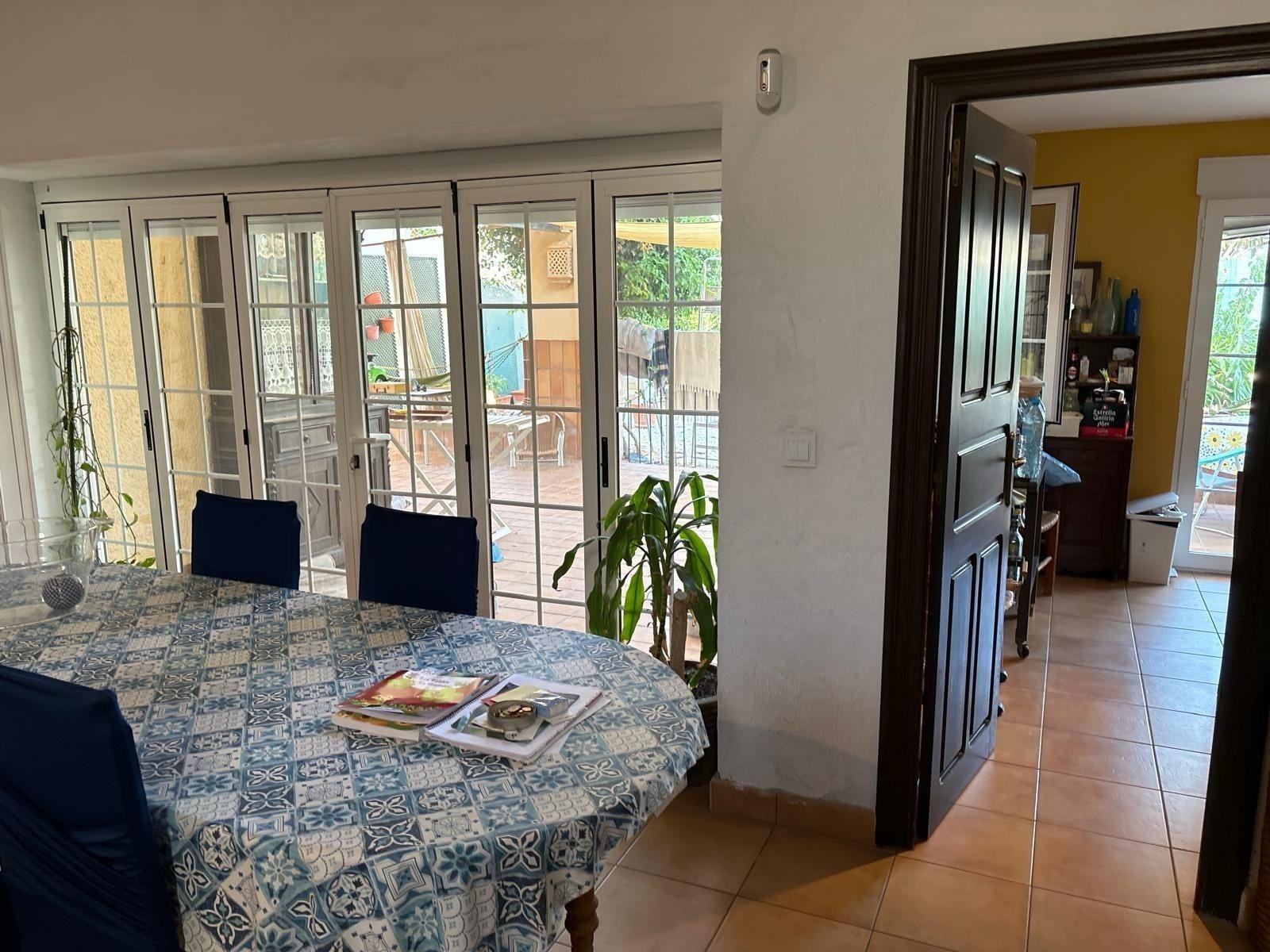 VILLA ESTILO MEDITERRANEO CON PISCINA PRIVADA.