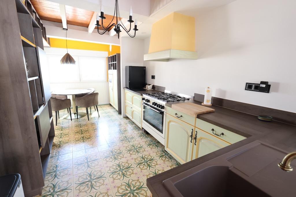Detached villa in Villamartin plaza