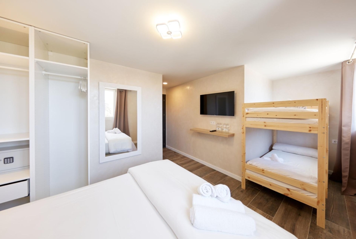 Magnífico Hotel Reformado en Cabo Huertas: IDEAL PARA INVERSORES