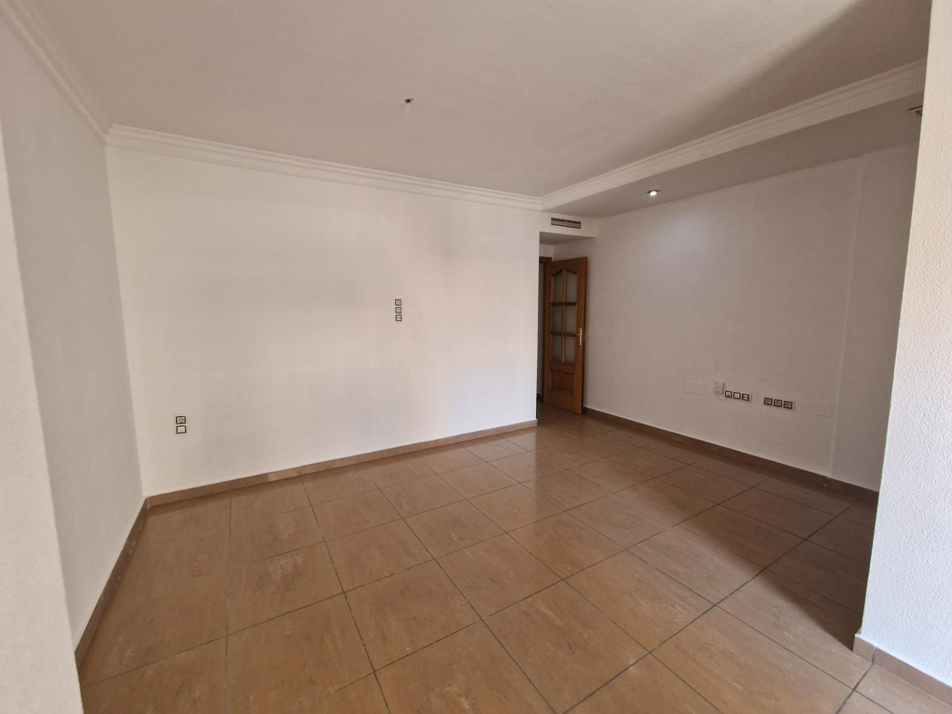 OPORTINIDAD!! APPARTAMENTO EN CABALLERA DE RODAS 2 HABS PISCINA COMUNITARIA 159.900