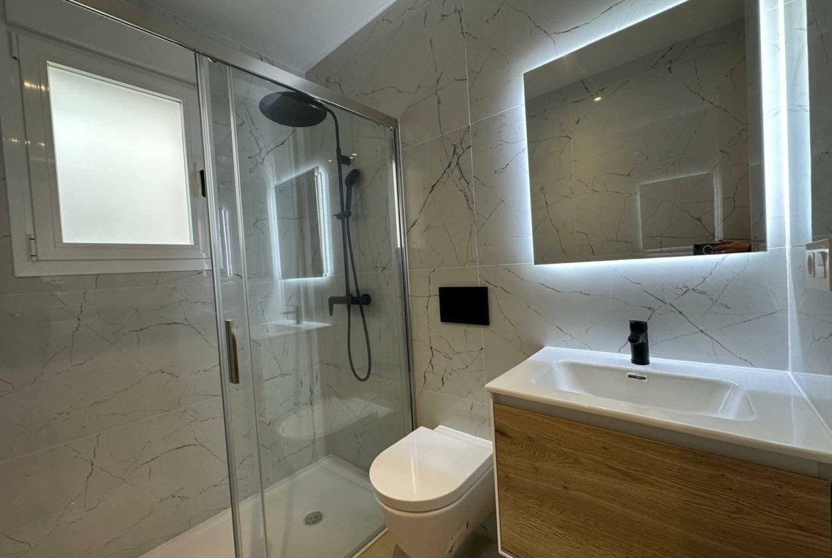 3 bedroom Apartment in Torrevieja, Del Mar Building by Amay, located on the beachfront of Los Locos Beach 🇪🇸🌴🌊