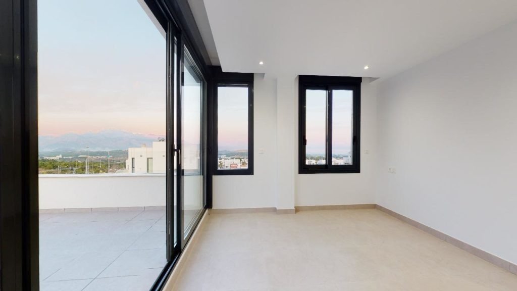 Villas de nueva construcción con vistas al mar y montaña