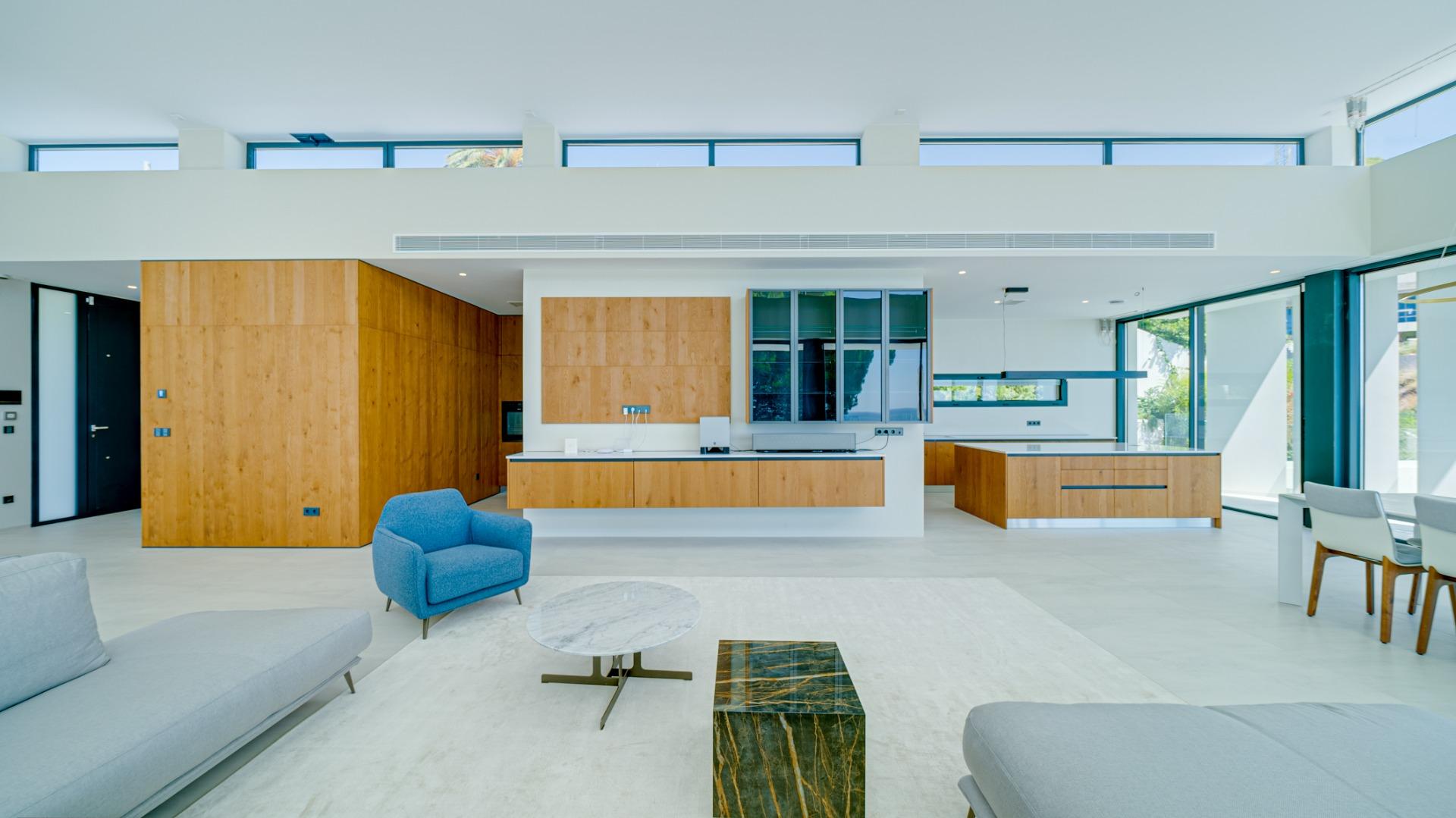 Indrukwekkende luxe villa aan zee