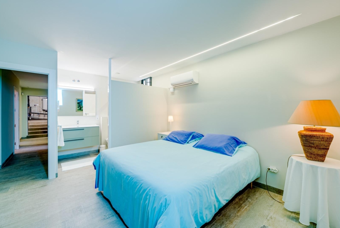 LUXURY VILLA FOR A LARGE FAMILY IN FINESTRAT