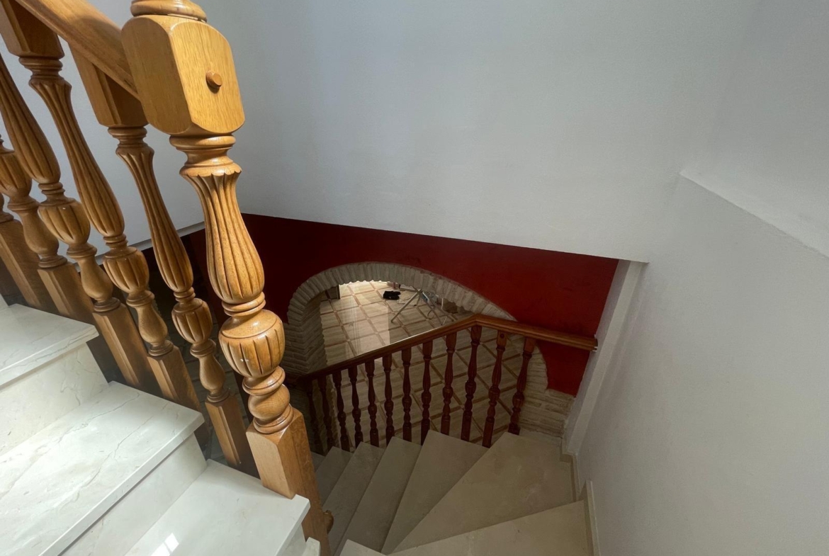 VILLA PARADA CON VISTAS AL MAR Y A 200 METROS DE PLAYA! ZONA TORRE LA MATA. 5 DRM. 3 BAÑOS. PISCINA PRIVADA.