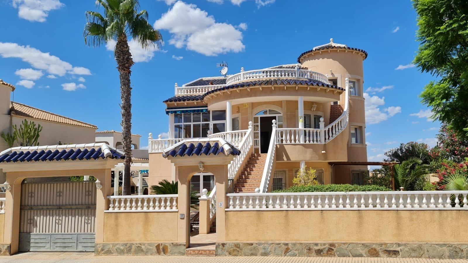 2-71-6 Ruim chalet in La Florida, Orihuela Costa – Ideaal om te genieten van de zon en het strand