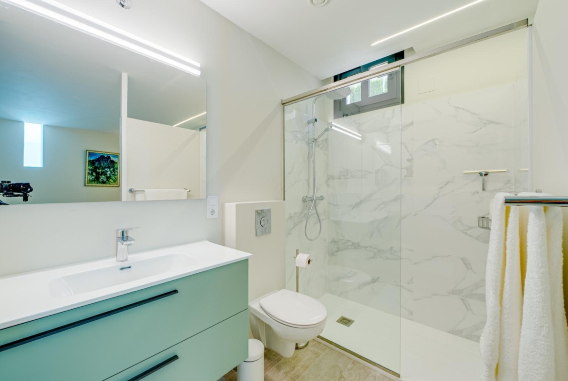 LUXURY VILLA FOR A LARGE FAMILY IN FINESTRAT