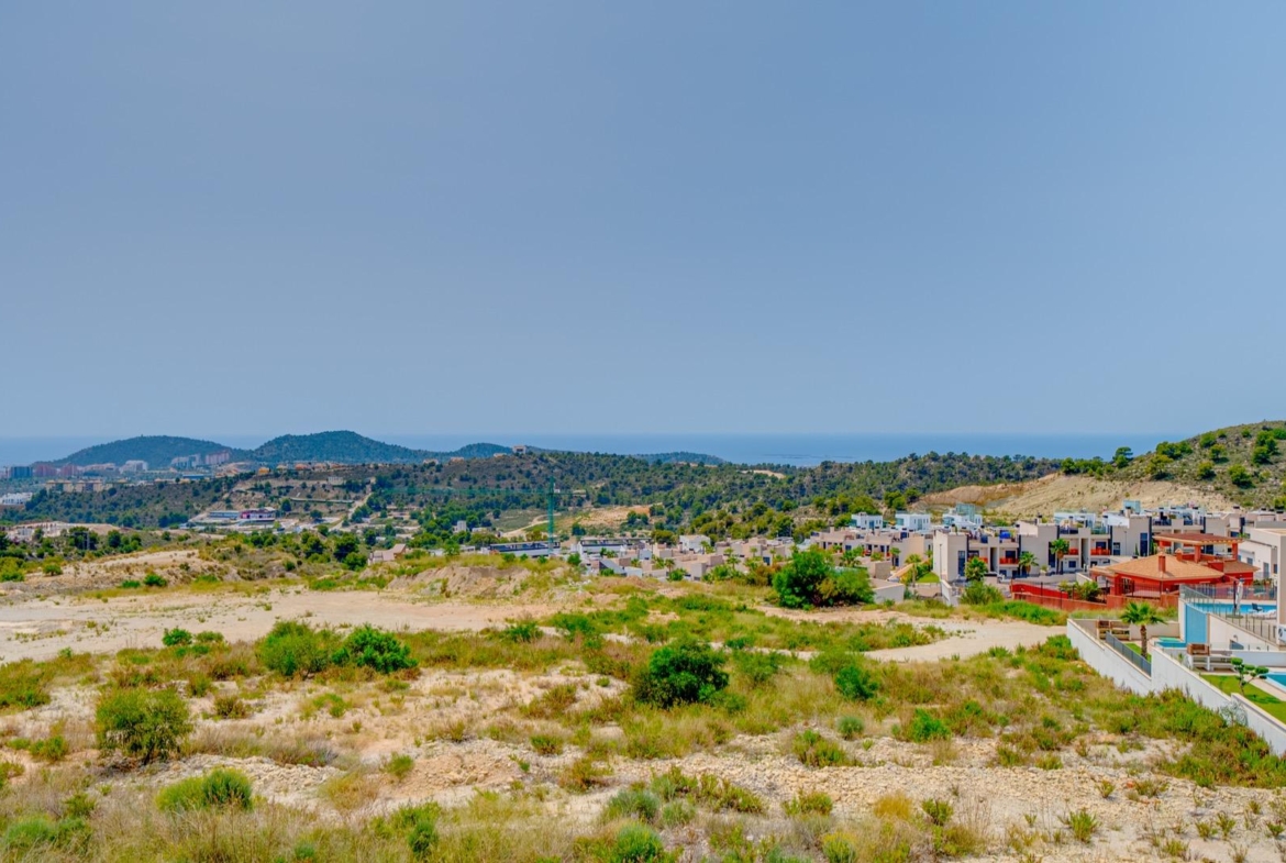 LUXURY VILLA FOR A LARGE FAMILY IN FINESTRAT