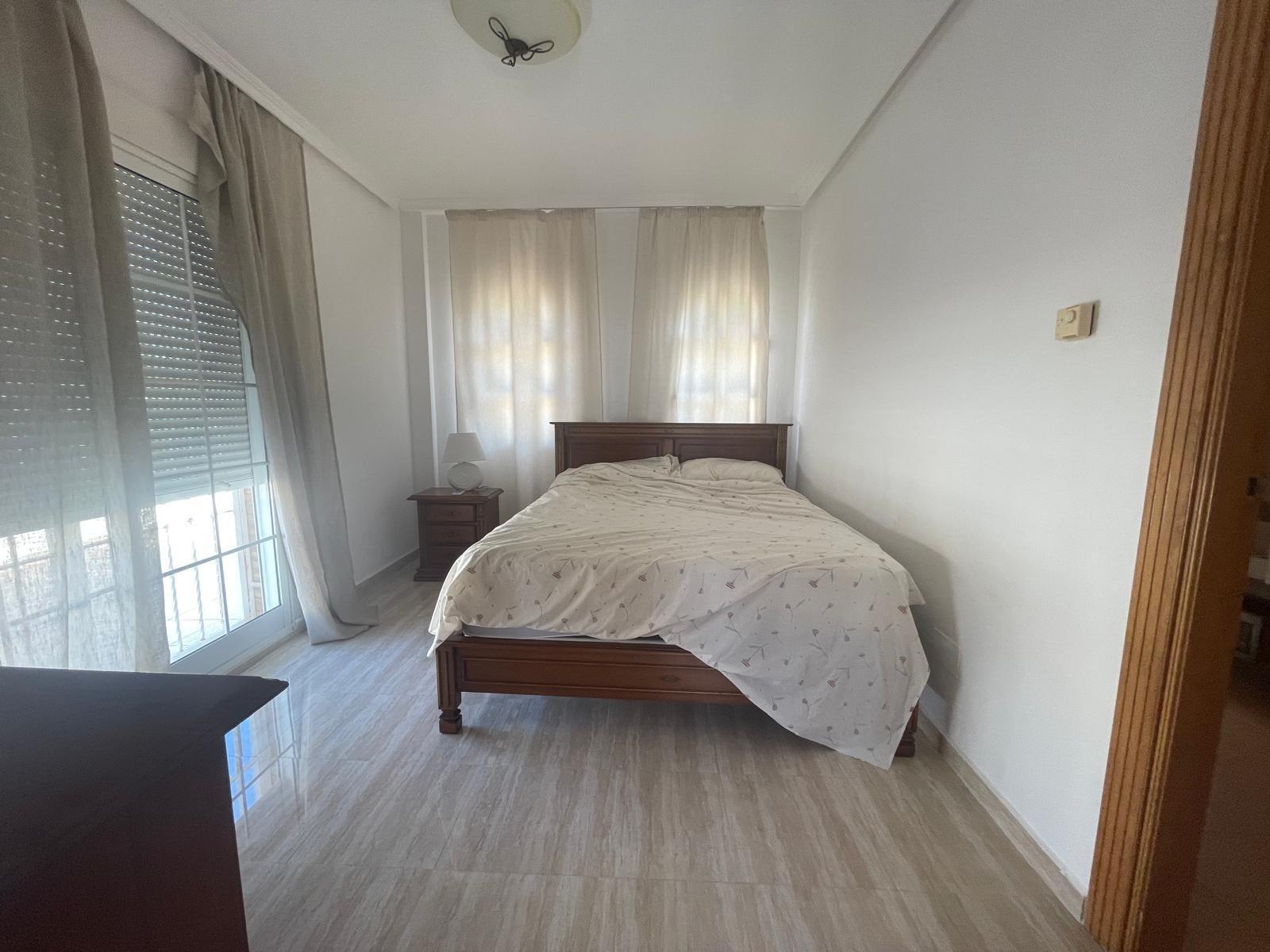 VILLA PARADA CON VISTAS AL MAR Y A 200 METROS DE PLAYA! ZONA TORRE LA MATA. 5 DRM. 3 BAÑOS. PISCINA PRIVADA.