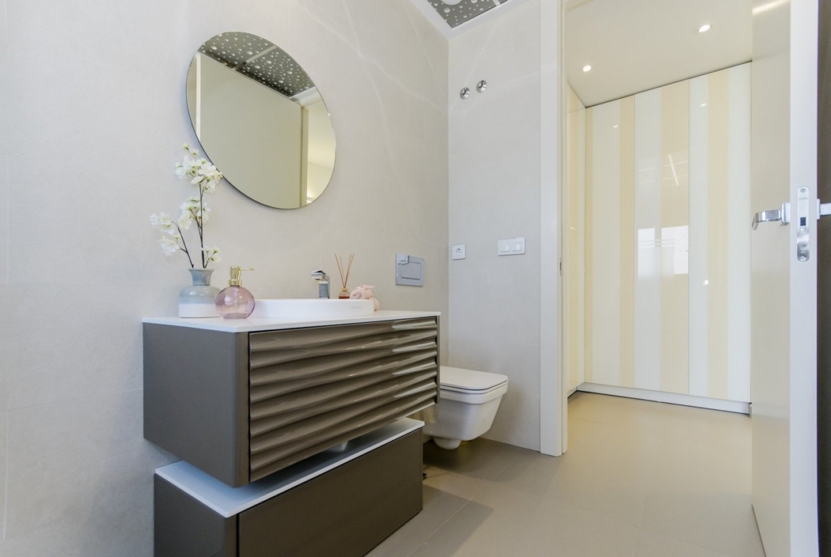 NEW CONSTRUCTION VILLAS 250 m FROM THE BEACH IN CAMPOAMOR