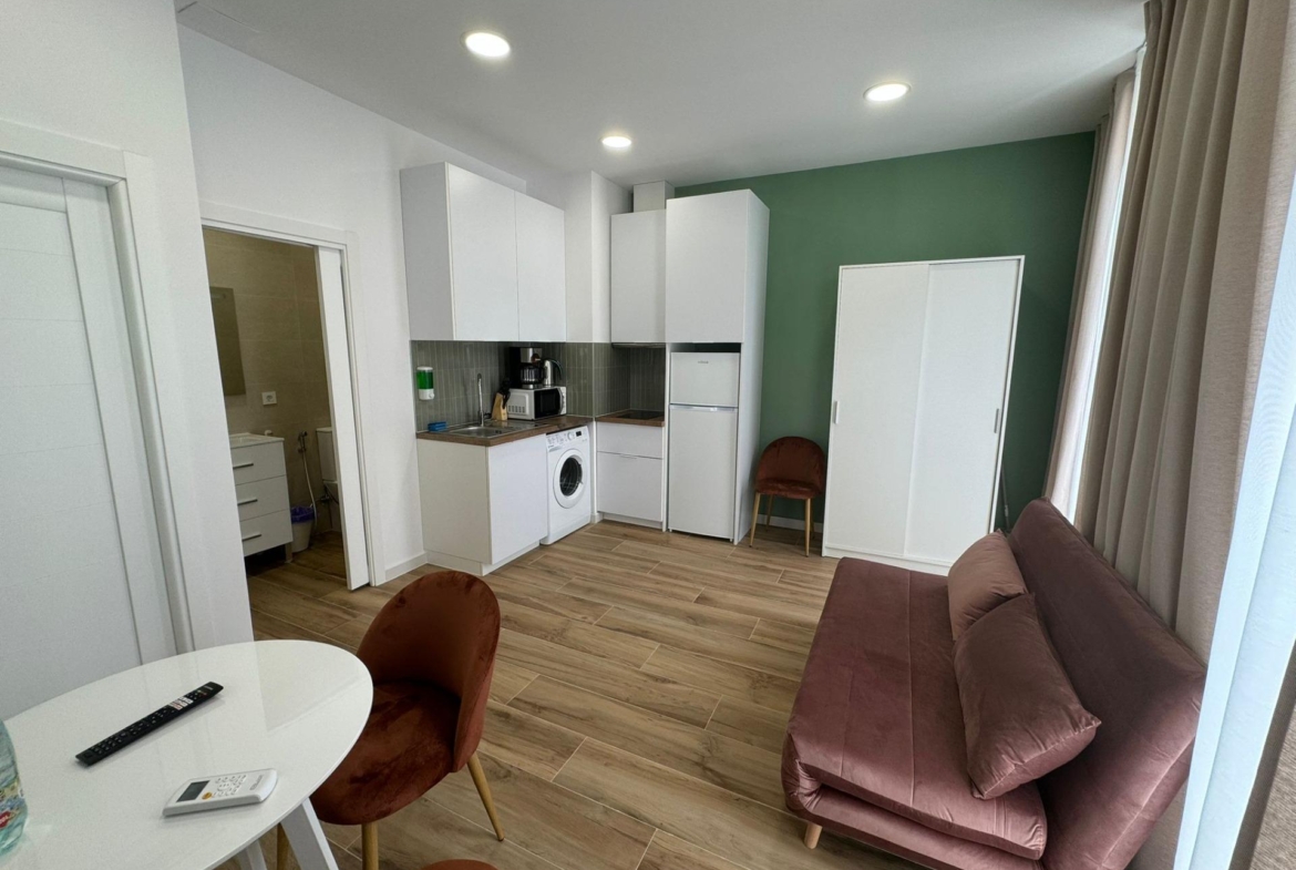 EDIFICIO EN VENTA EN ALICANTE CON LICENCIA TURISTICA – CAROLINAS BAJAS