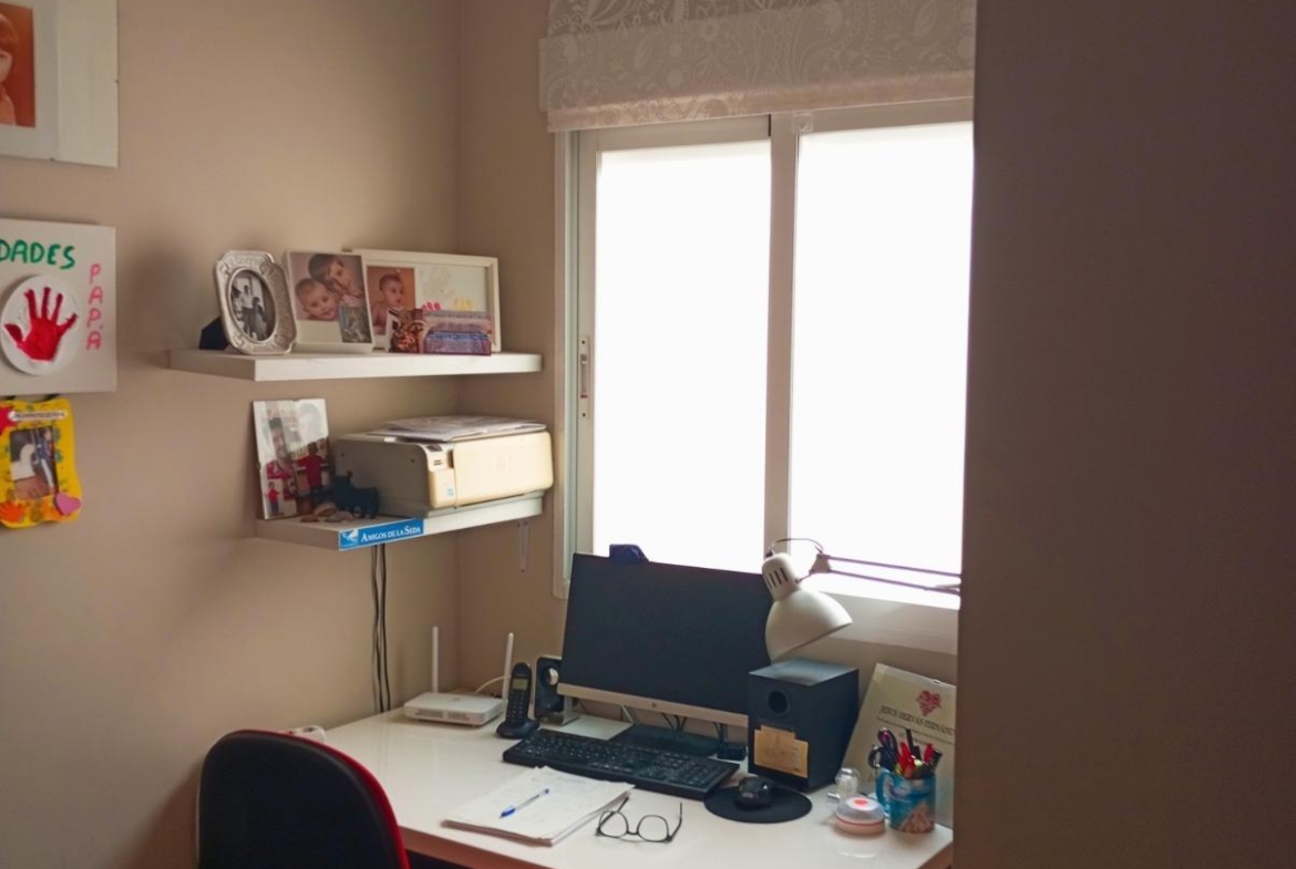 Amplio y Moderno Apartamento en el Corazón de San Juan, Alicante