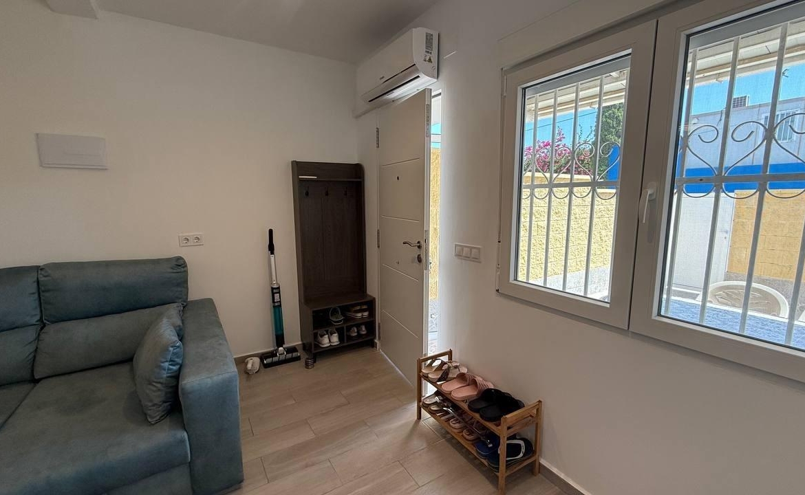 Bungalow with newly renovated, 2 bedrooms, 1 bathroom