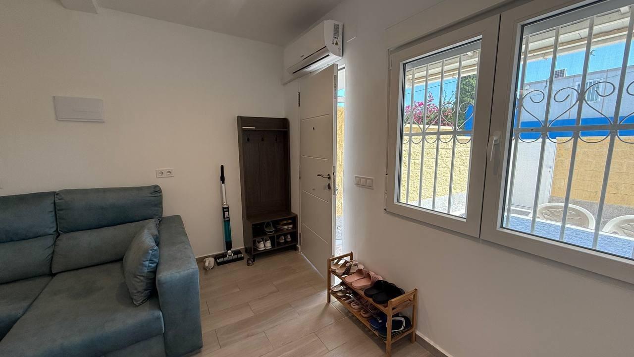 2-8-261 Bungalow with newly renovated, 2 bedrooms, 1 bathroom