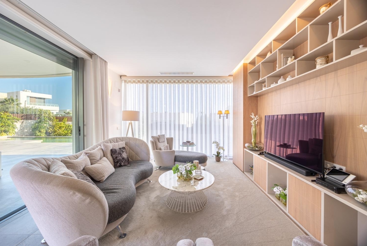 Stunning designer villa in Finestrat, where comfort meets contemporary elegance.