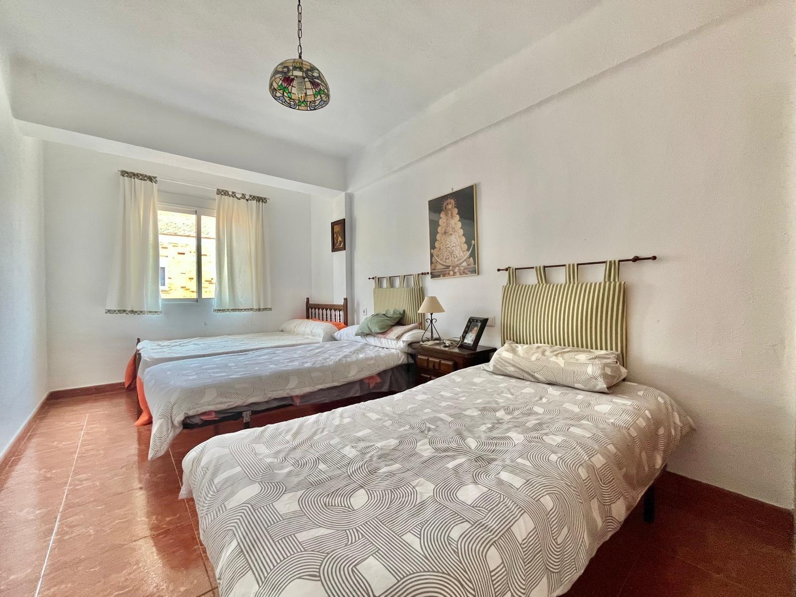Spacious Apartment Just 400 Meters from Playa del Cura – Torrevieja