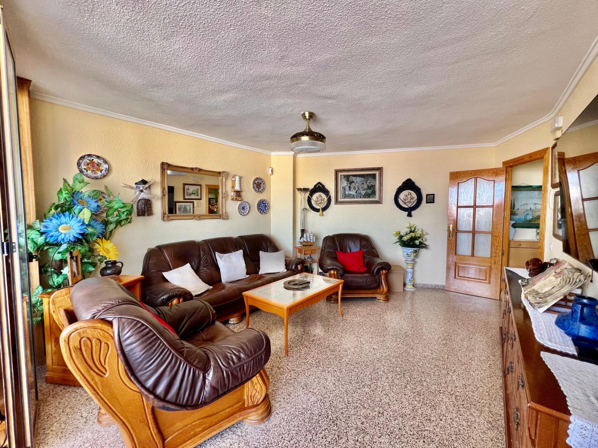 ESPACIOSO APARTAMENTO DE 3 HABITACIONES + PARKING + TRASTERO EN PLANTA 7 CON VISTAS AL MA
