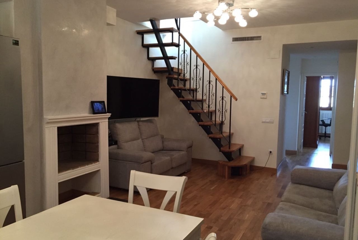 Duplex Penthouse in Front Line Beach