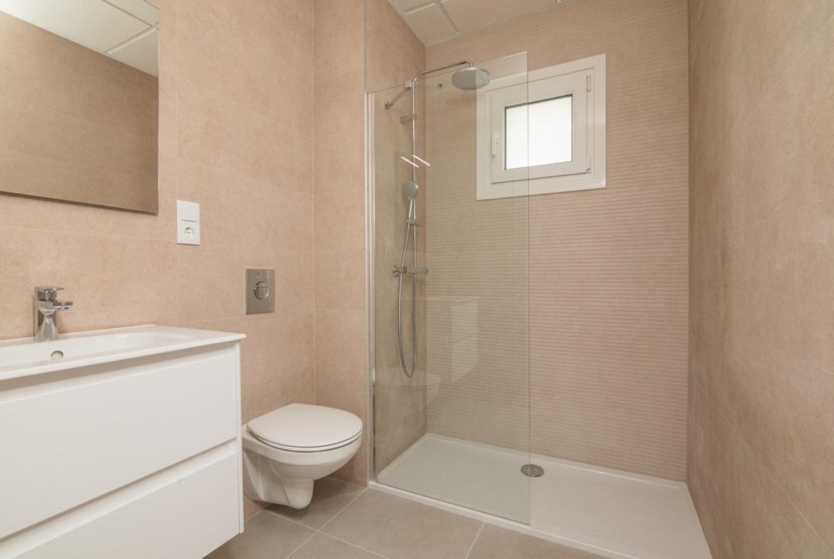 New construction villa with pool in Polop de la Marina