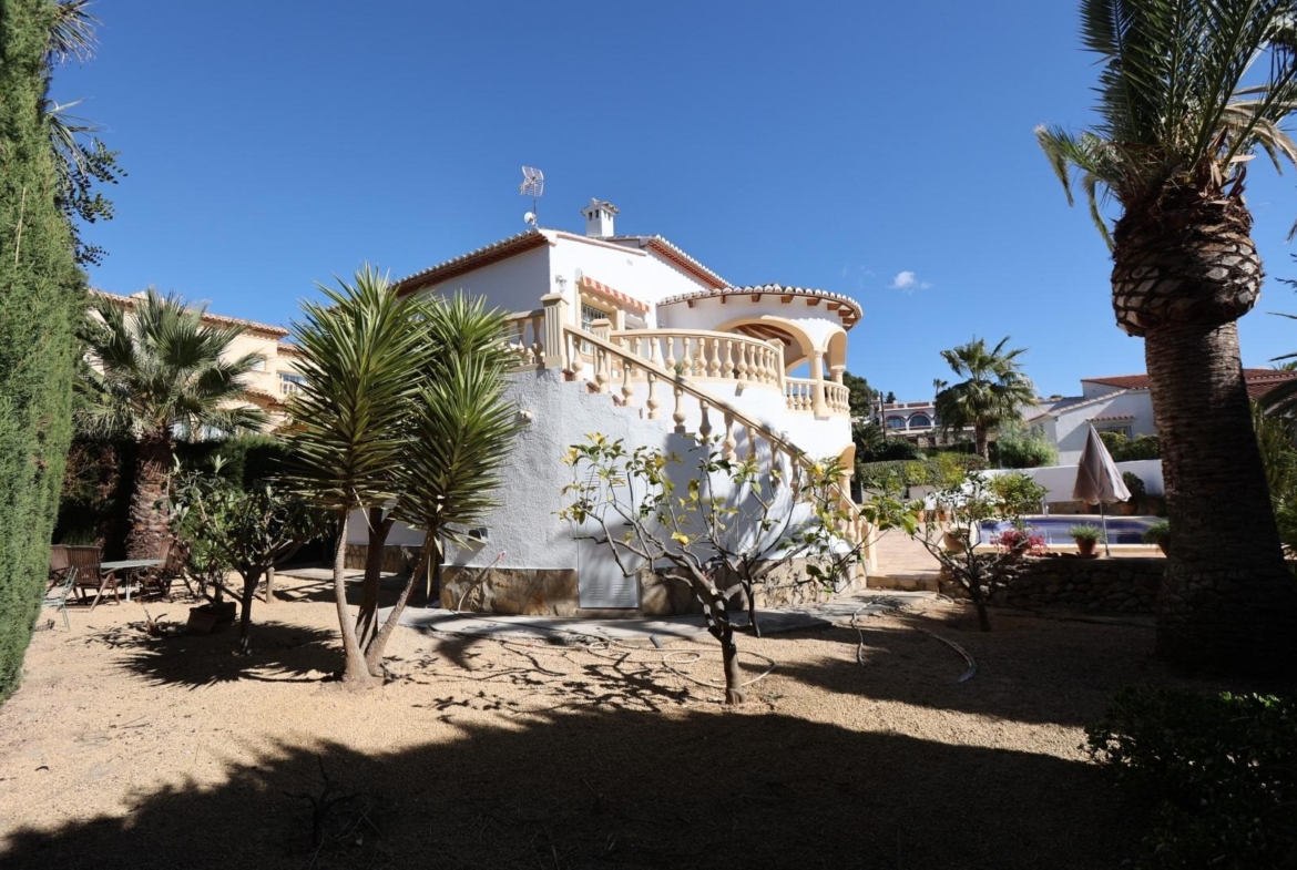 Mediterranean style villa with pool and close to the sea