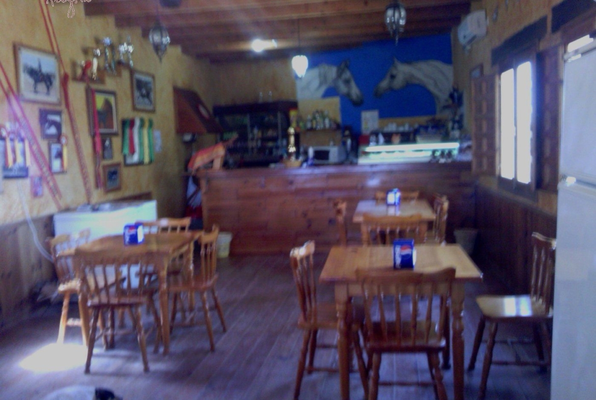 FAMOUS RIDING CENTER WITH INDEPENDENT RURAL HOUSE