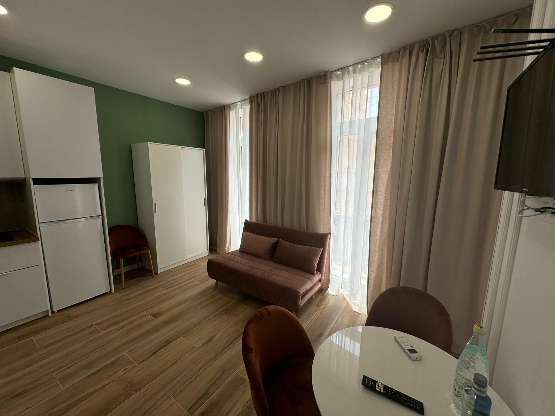 2-9-114 EDIFICIO EN VENTA EN ALICANTE CON LICENCIA TURISTICA – CAROLINAS BAJAS