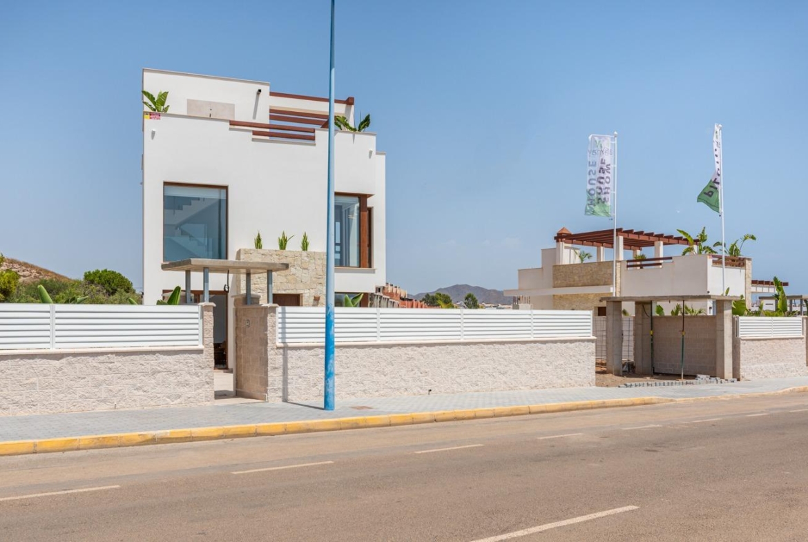 OBRA NUEVA EN VERA PLAYA. VILLA LAGUNA AZUL. 230M2 PARCELA. 3 DORM. 3 BAÑOS.