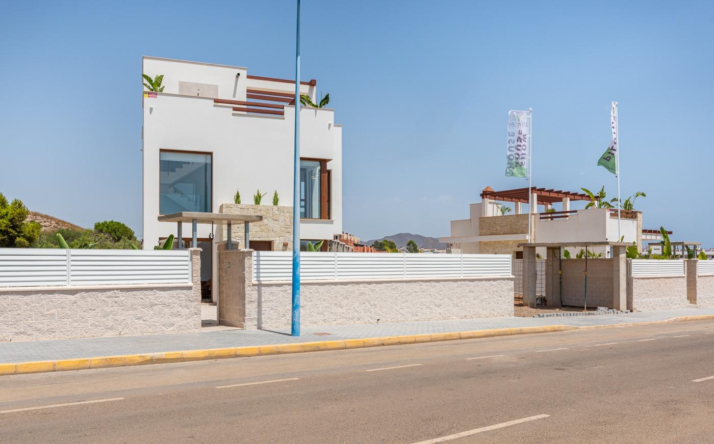 OBRA NUEVA EN VERA PLAYA. VILLA LAGUNA AZUL. 230M2 PARCELA. 3 DORM. 3 BAÑOS.